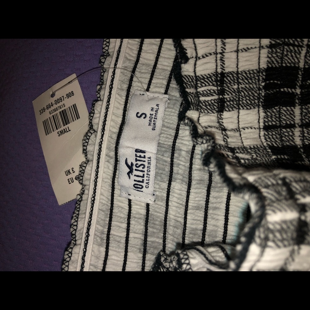 SOLD !! HOLLISTER TUBE TOP - Picture 3 of 3